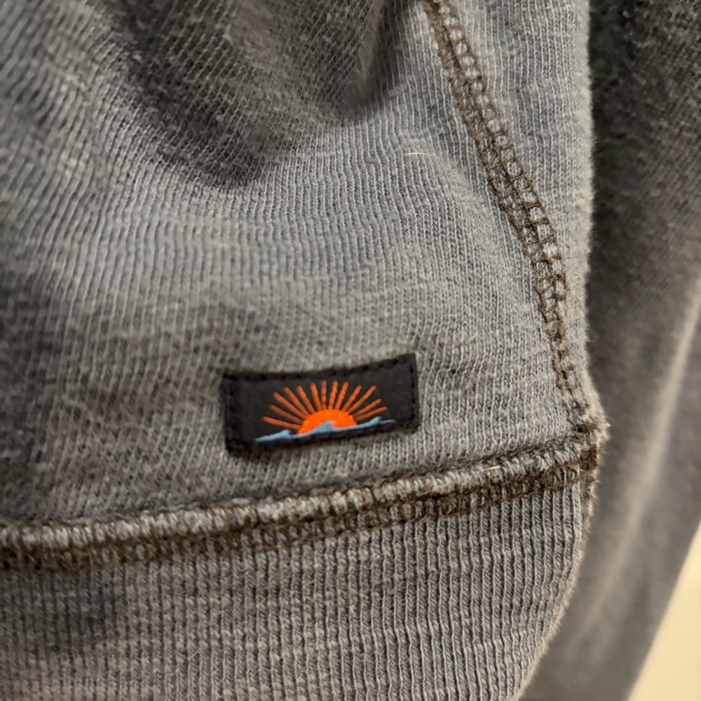 Faherty Brand Sunwashed Pullover - image 5